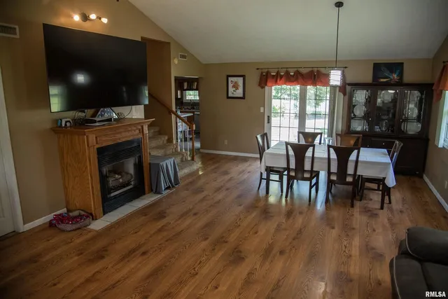 $289,000 | 1602 Carmie Lane, Marion, IL 62959