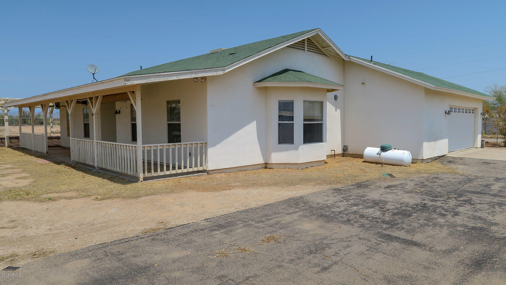 19320 West Jomax Road Wittmann, AZ 85361 - Photo 5 of 43 Side 3