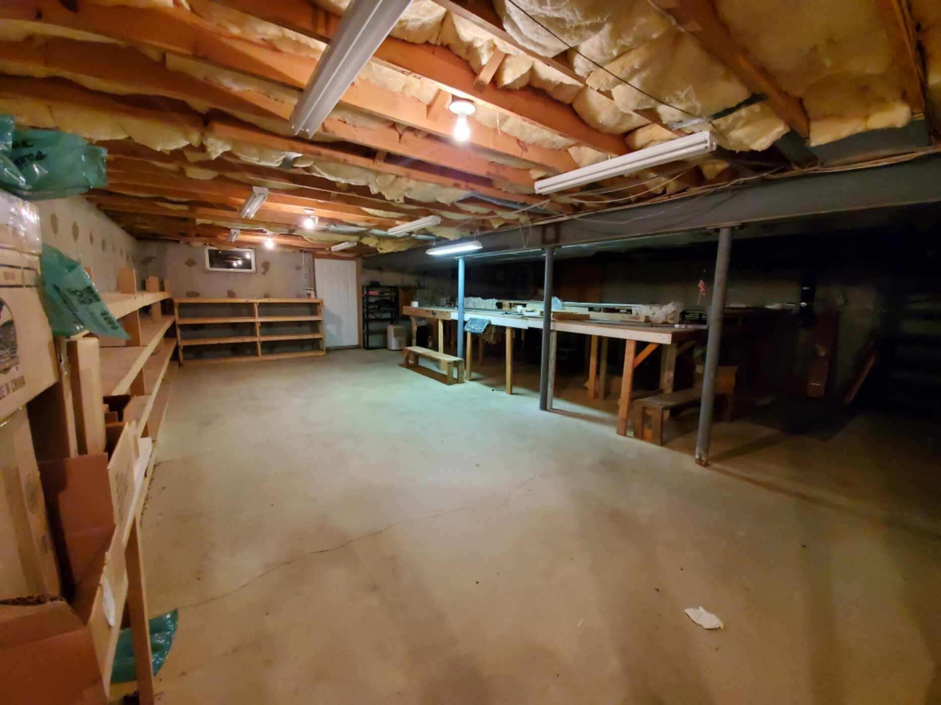 250-252 Underpass Road Brewster, MA 02631 - Photo 22 of 30 a view of a room with gym equipment