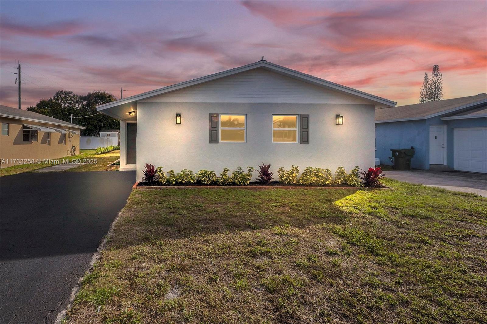 508 Northwest 53rd Street Boca Raton, FL 33487 - Photo 2 of 32