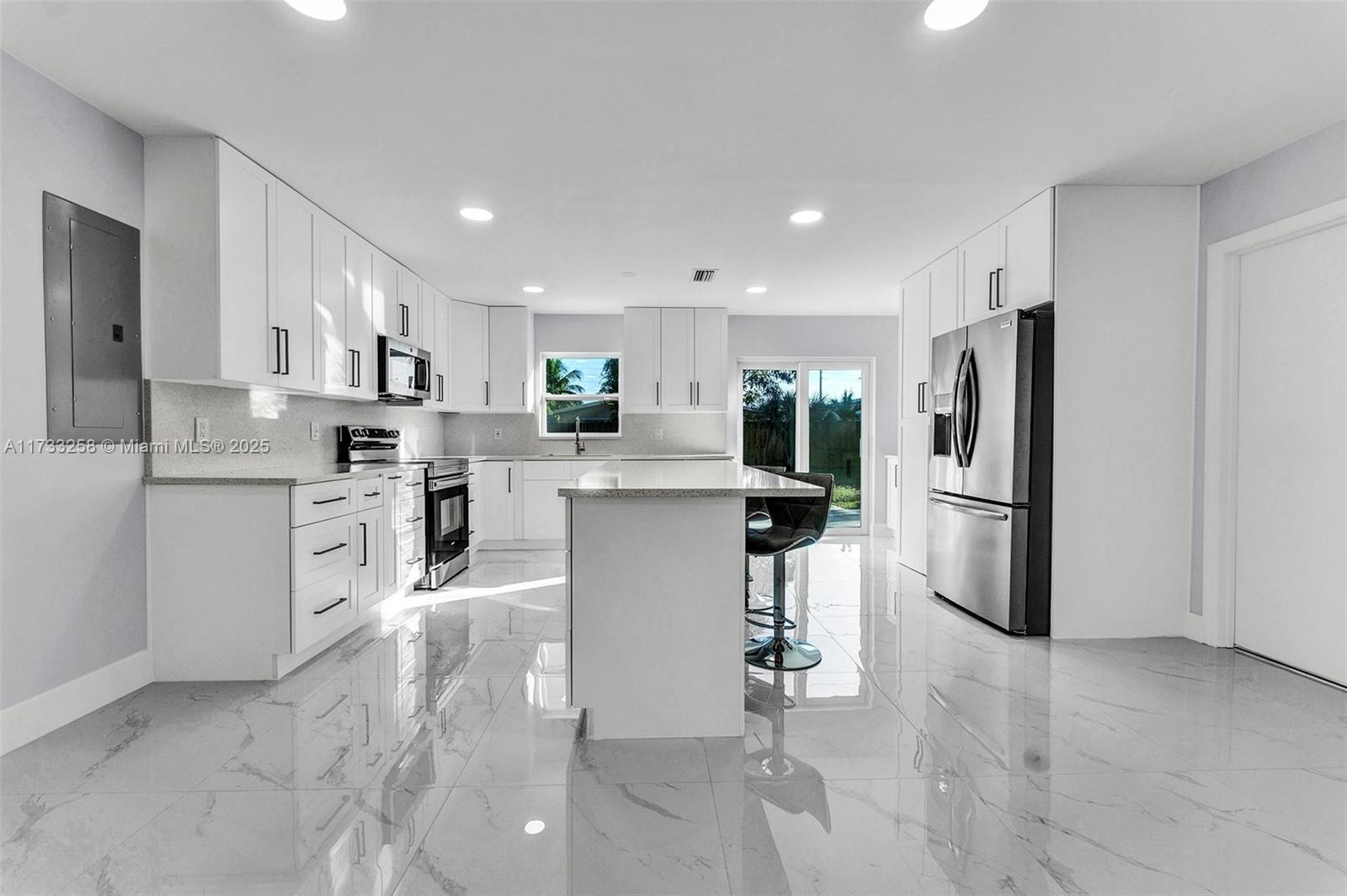 508 Northwest 53rd Street Boca Raton, FL 33487 - Photo 6 of 32
