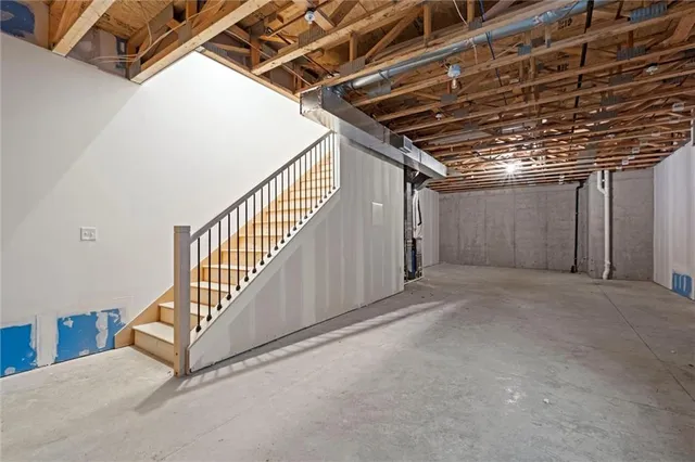 $450,000 | 442 Southwest Brummel Road, Lee's Summit, MO 64081