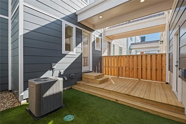 $450,000 | 442 Southwest Brummel Road, Lee's Summit, MO 64081