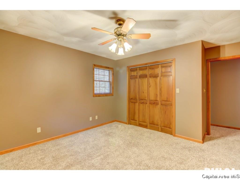 8188 Cardinal Hill Road Rochester, IL 62563 - Photo 13 of 26