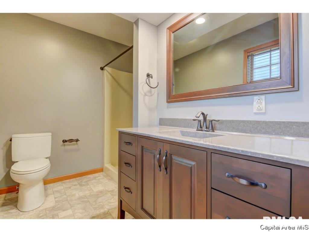 8188 Cardinal Hill Road Rochester, IL 62563 - Photo 20 of 26