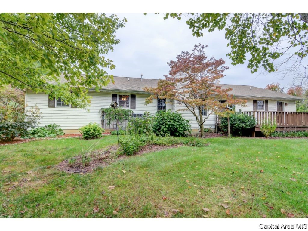 8188 Cardinal Hill Road Rochester, IL 62563 - Photo 24 of 26