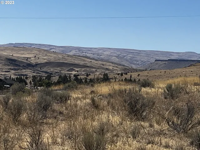 $210,000 | 197 Hwy Maupin Or 97037, Maupin, OR 97037