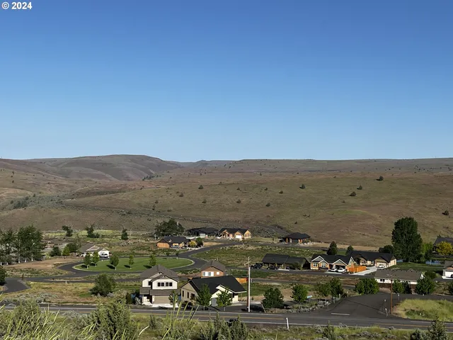 $210,000 | 197 Hwy Maupin Or 97037, Maupin, OR 97037