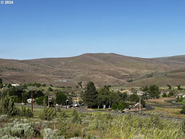 $210,000 | 197 Hwy Maupin Or 97037, Maupin, OR 97037