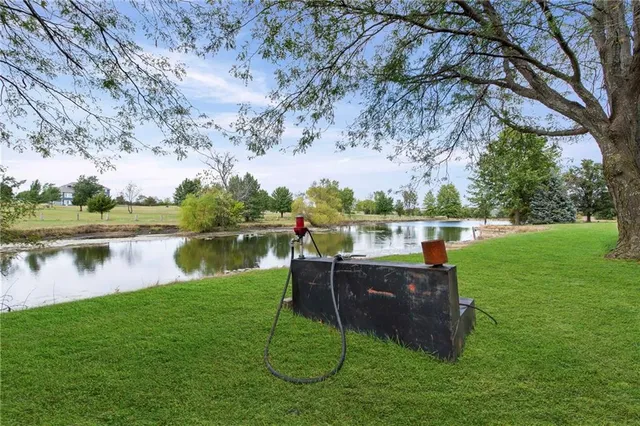 $1,400,000 | 16678 Evans Road, Basehor, KS 66007