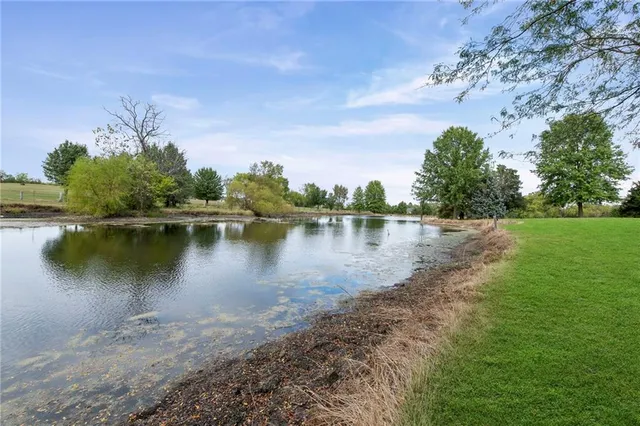 $1,400,000 | 16678 Evans Road, Basehor, KS 66007
