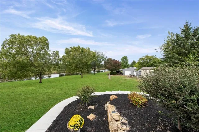 $1,400,000 | 16678 Evans Road, Basehor, KS 66007