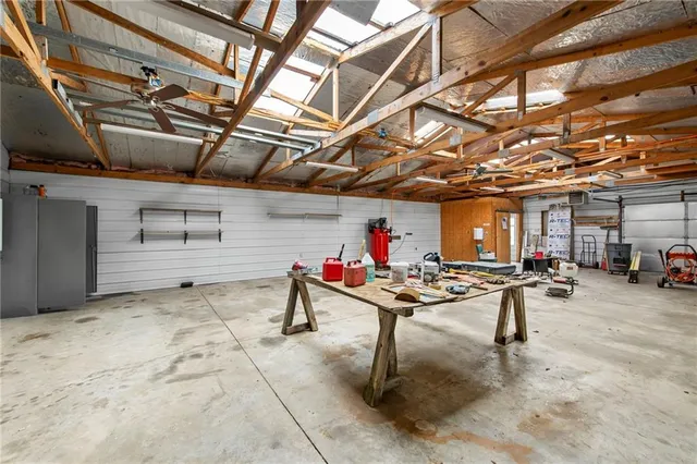 $1,400,000 | 16678 Evans Road, Basehor, KS 66007