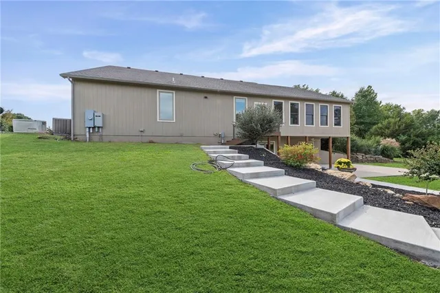 $1,400,000 | 16678 Evans Road, Basehor, KS 66007