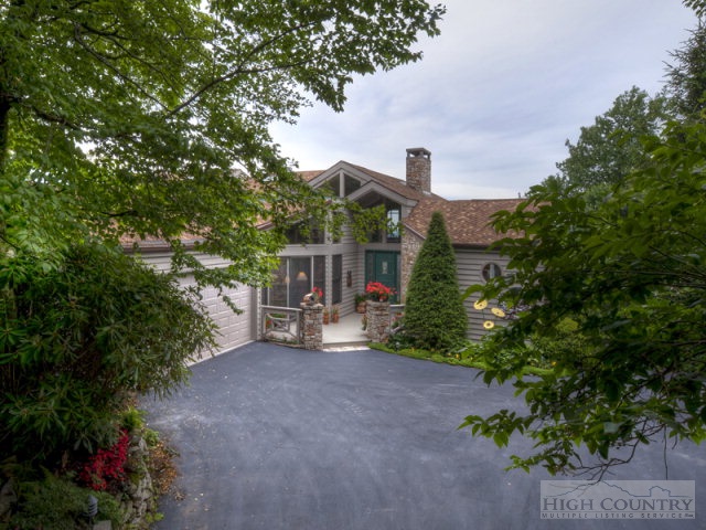 902 Oak Ridge Drive Linville, NC 28646 - Photo 1 of 1 Gallery Image 1
