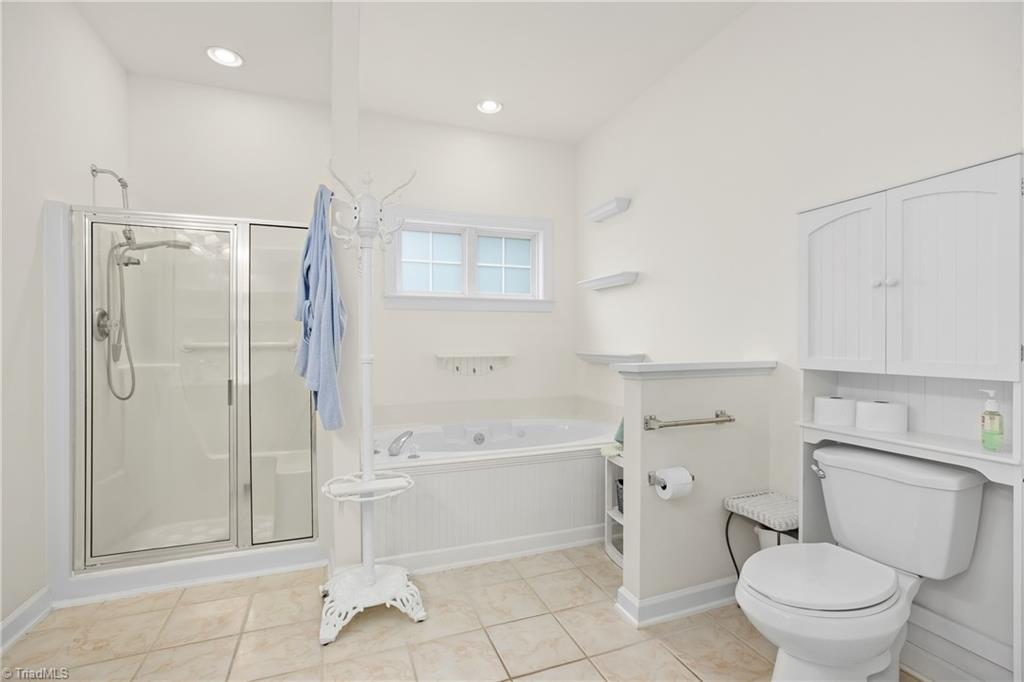 3803 Edgewater Street High Point, NC 27265 - Photo 23 of 50 Gallery Image 23