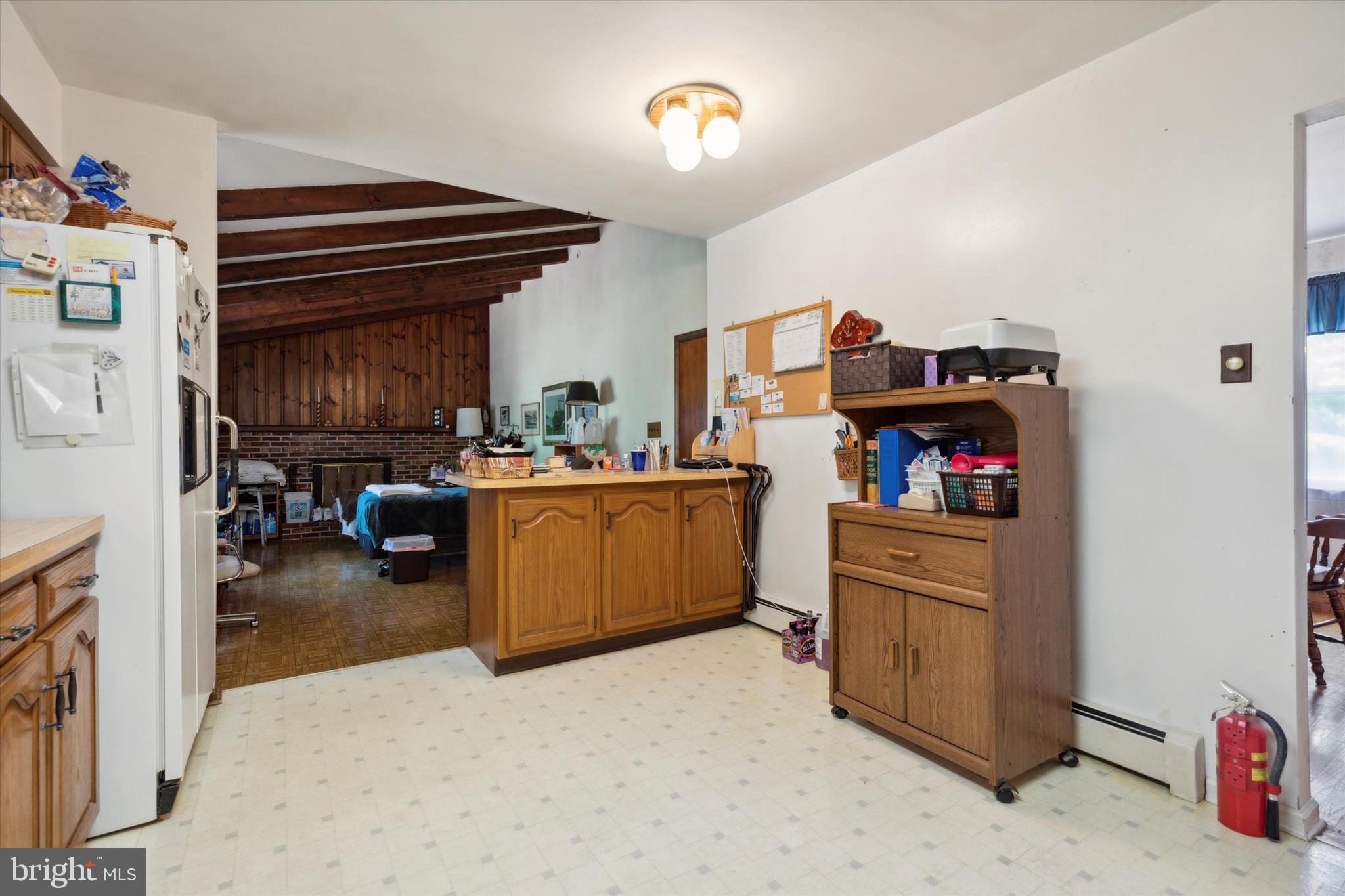 881 West King Road Malvern, PA 19355 - Photo 10 of 28 Kitchen