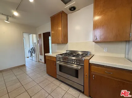 $1,900,000 | 12207 Palms Boulevard, Los Angeles, CA 90066