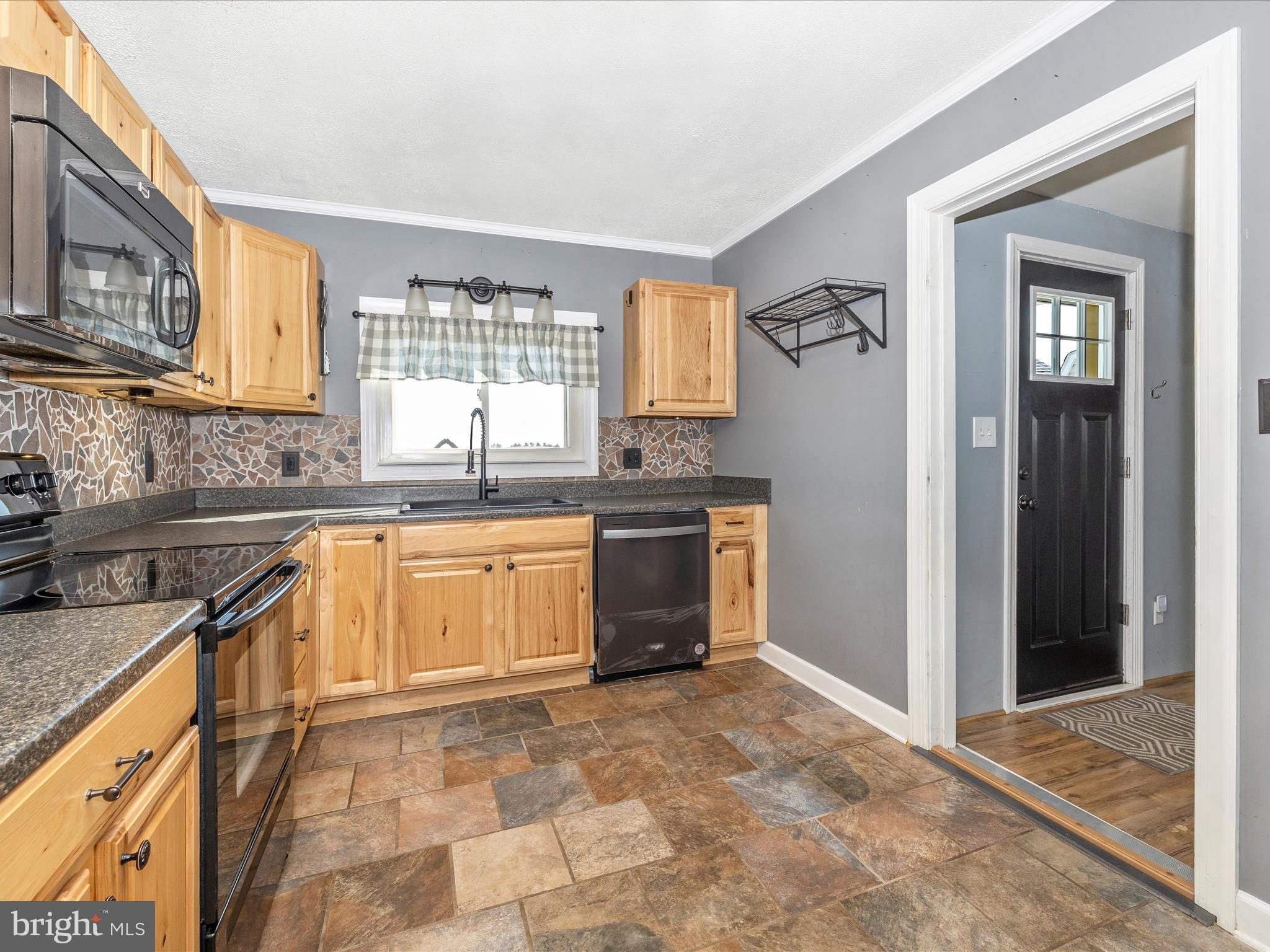 1646 Washington Road Westminster, MD 21157 - Photo 14 of 54 Kitchen