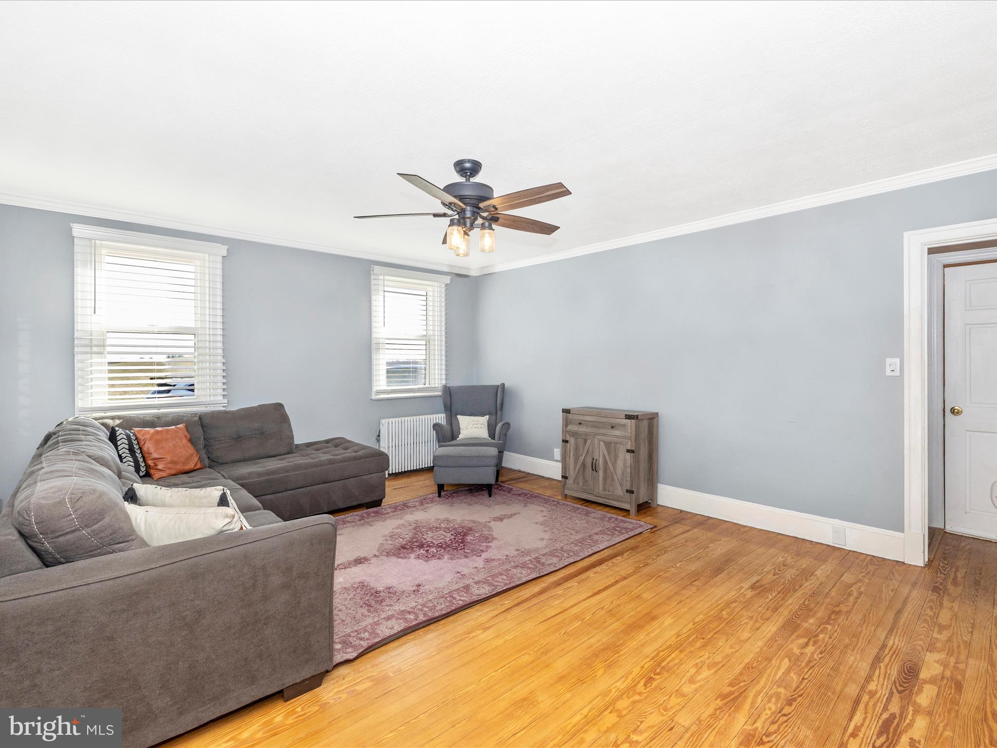 1646 Washington Road Westminster, MD 21157 - Photo 4 of 54 Living Room