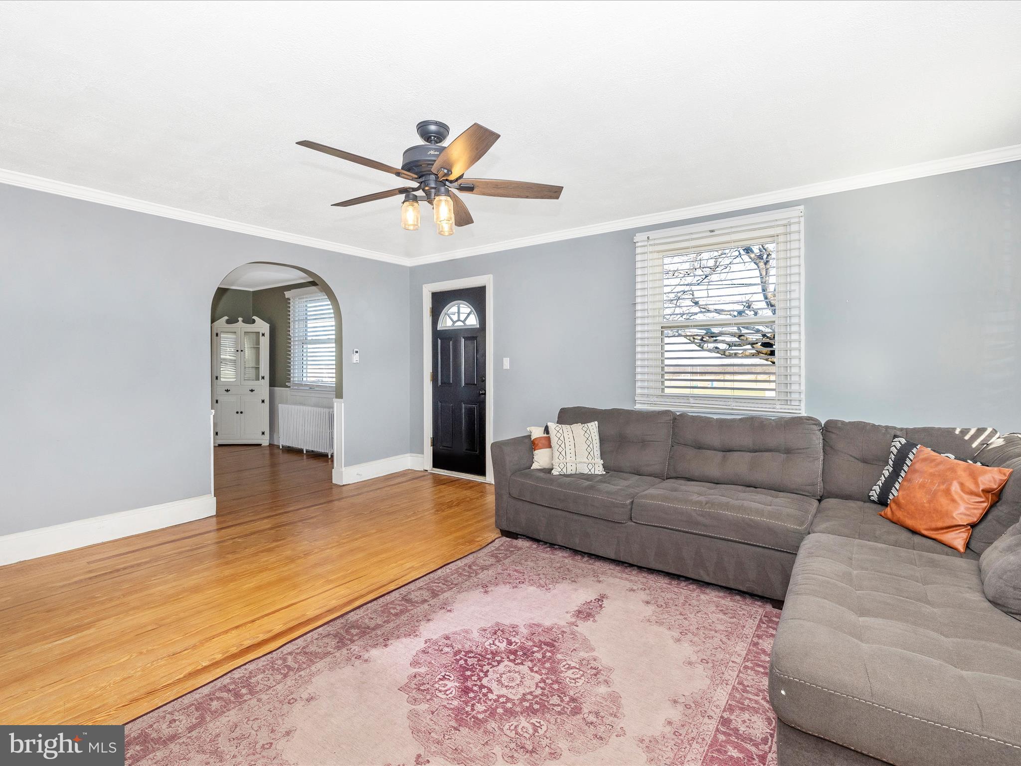 1646 Washington Road Westminster, MD 21157 - Photo 7 of 54 Living Room