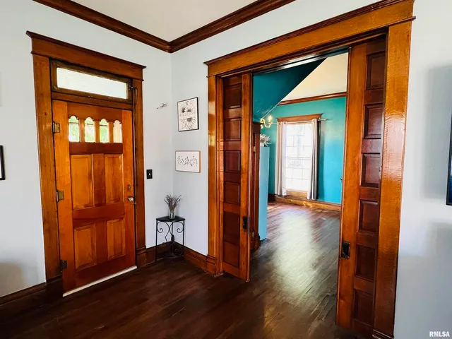 $154,900 | 734 South McKinley Street, Harrisburg, IL 62946