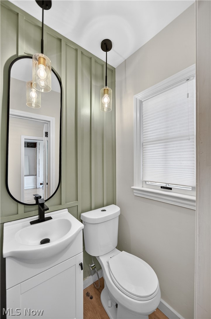 2561 Charney Road Cleveland, OH 44118 - Photo 18 of 47 The first floor Half-Bathroom