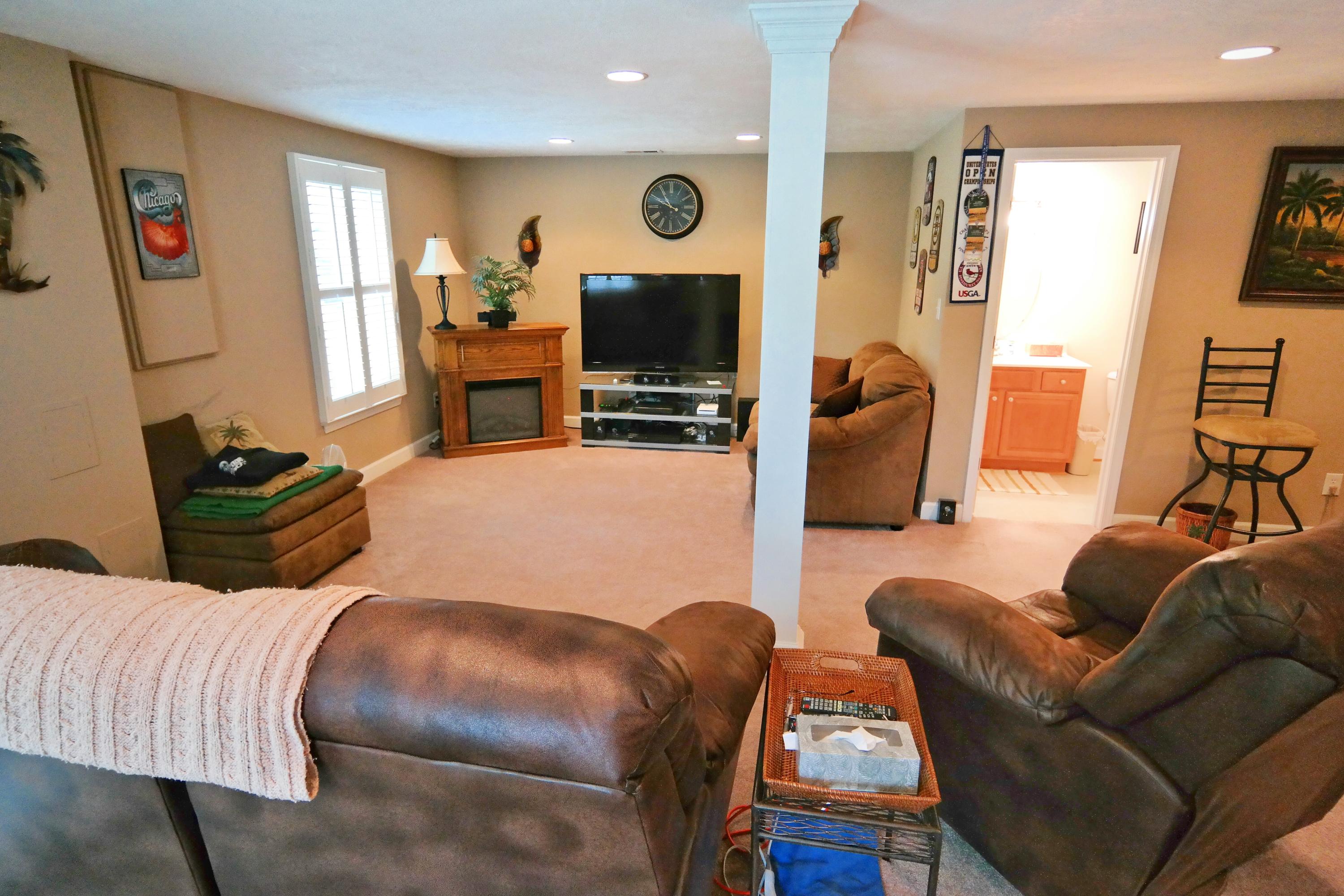 2832 Green Ridge Road Northwest Roanoke, VA 24019 - Photo 17 of 25 Finished Walkout Basement with Full Bath
