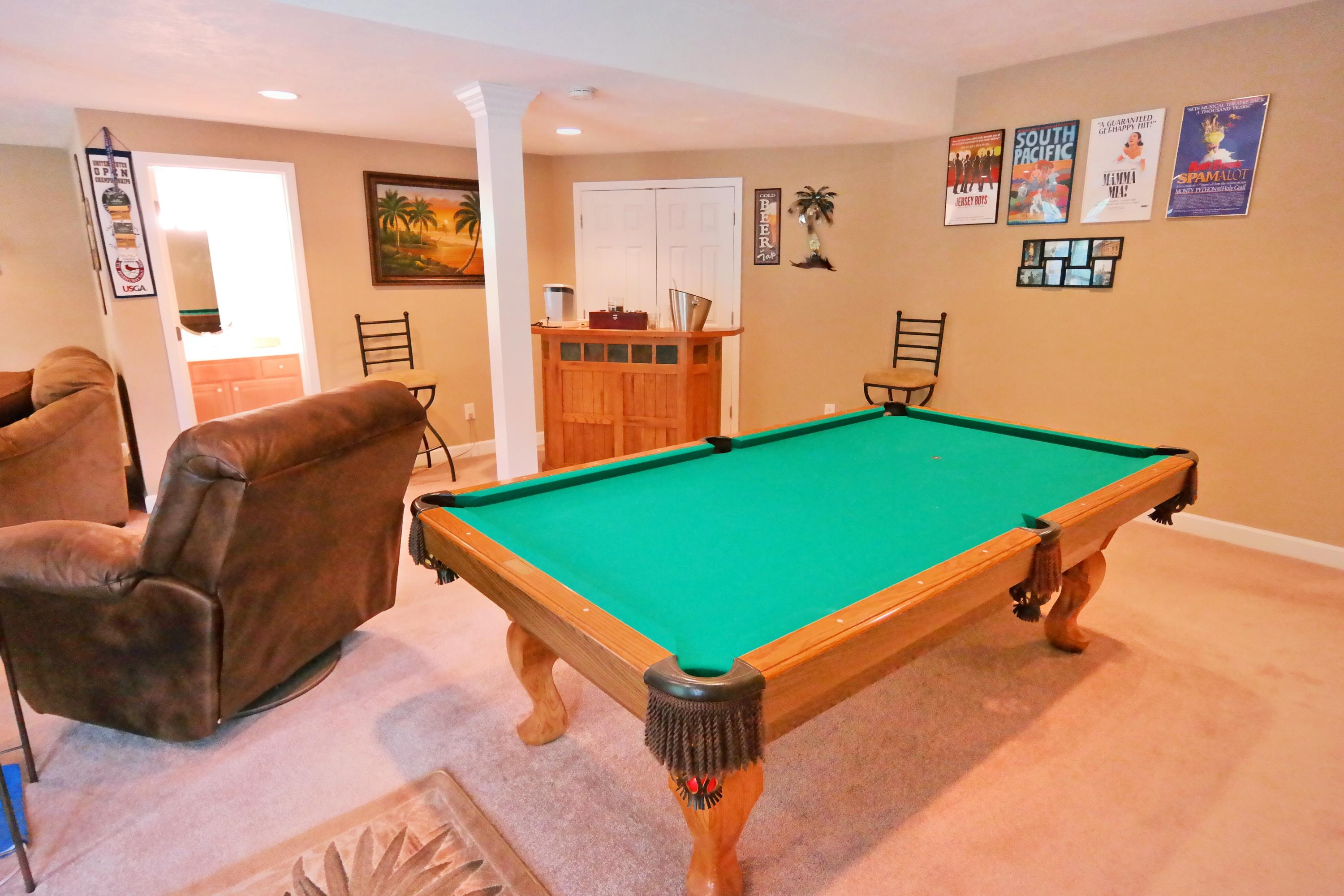 2832 Green Ridge Road Northwest Roanoke, VA 24019 - Photo 18 of 25 Finished Walkout Basement with Full Bath