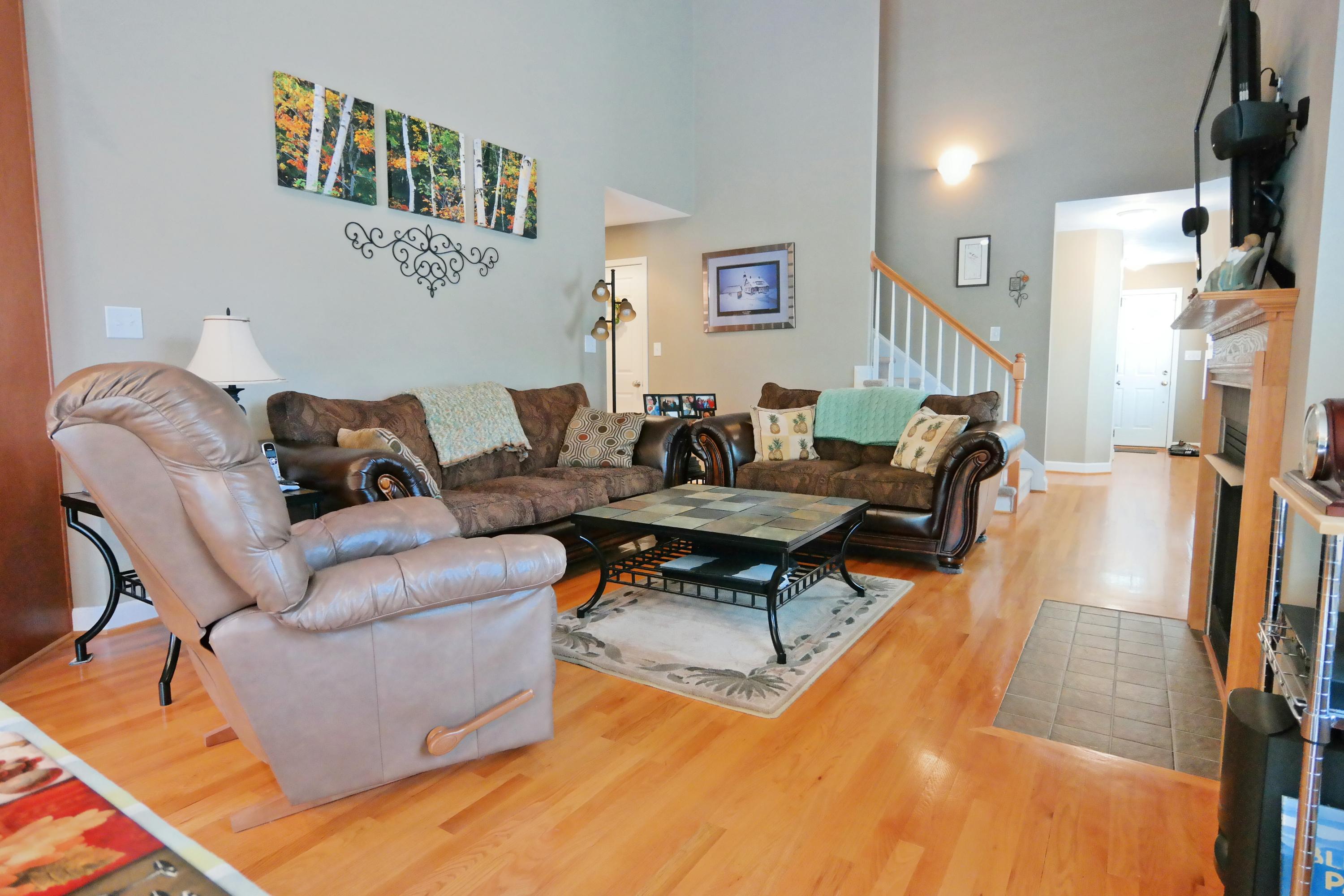 2832 Green Ridge Road Northwest Roanoke, VA 24019 - Photo 5 of 25 Family Room
