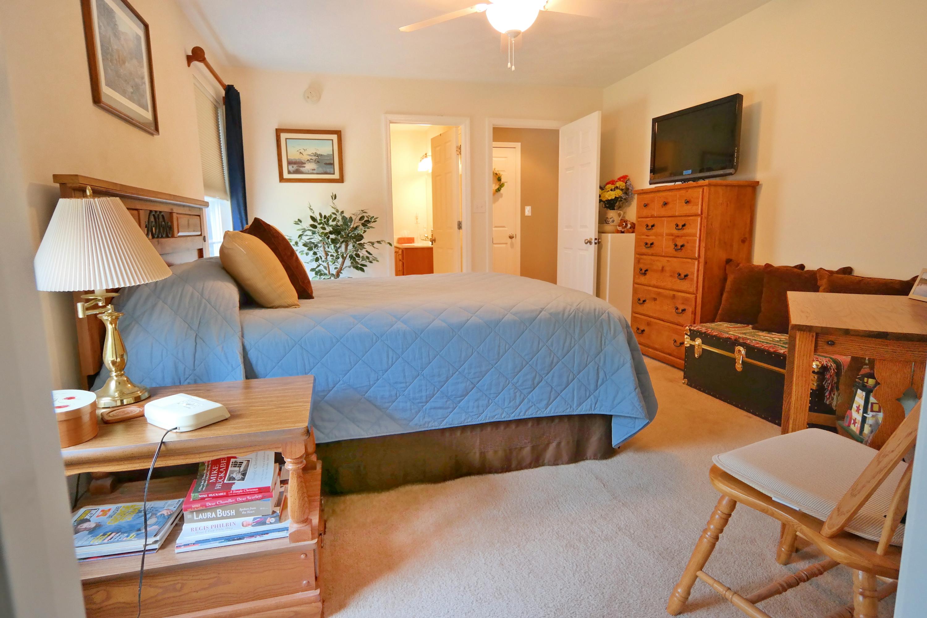 2832 Green Ridge Road Northwest Roanoke, VA 24019 - Photo 8 of 25 Master Bedroom
