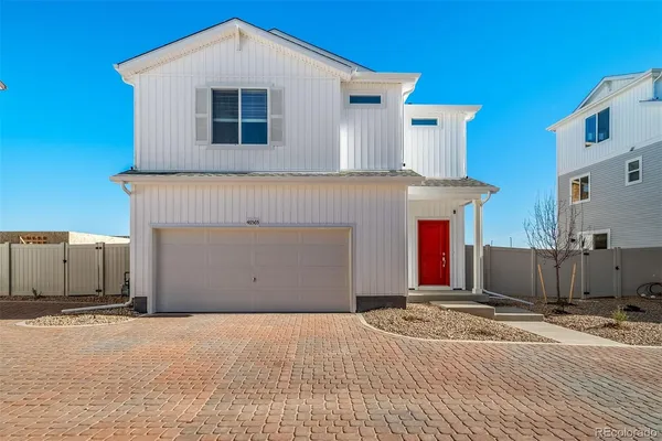 $413,990 | 616 Wagon Wheel Way, Bennett, CO 80102