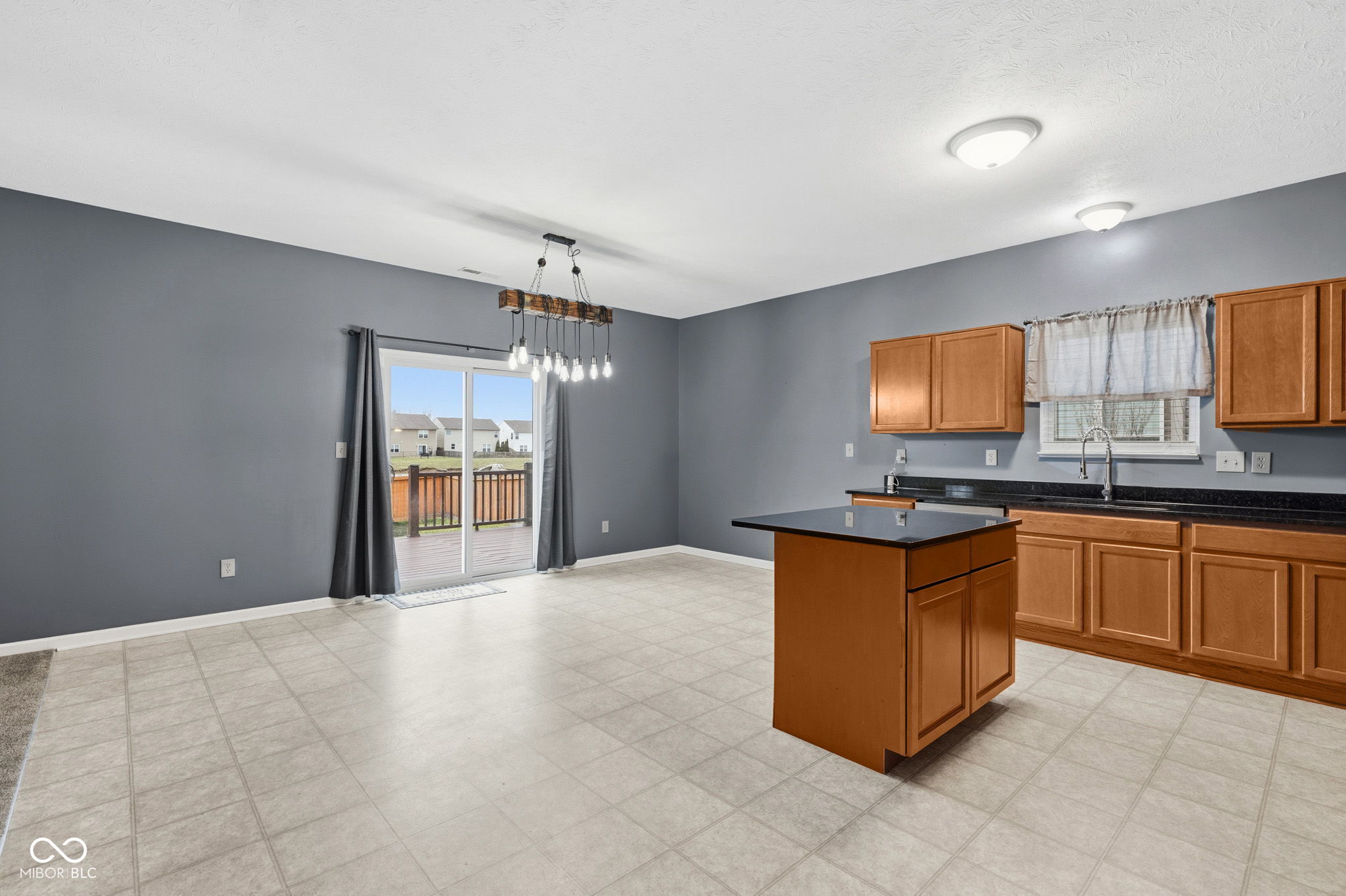 2268 Hampton Drive Franklin, IN 46131 - Photo 10 of 56