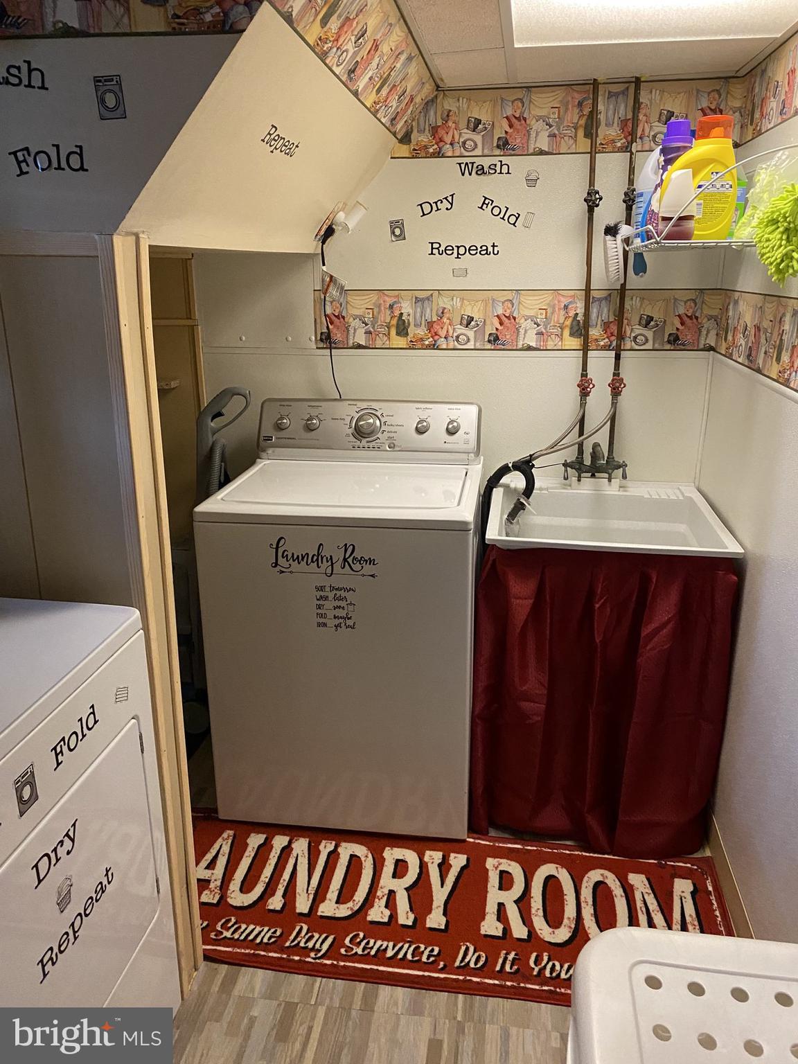 3973 Constance Road Philadelphia, PA 19114 - Photo 24 of 28 Laundry Room