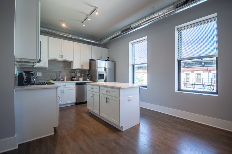 1044 West 18th Street, Unit 3R Chicago, IL 60608 - Photo 2 of 5