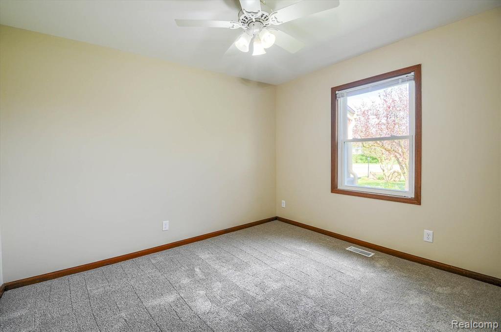 2988 Hadley Road Lapeer, MI 48446 - Photo 20 of 42