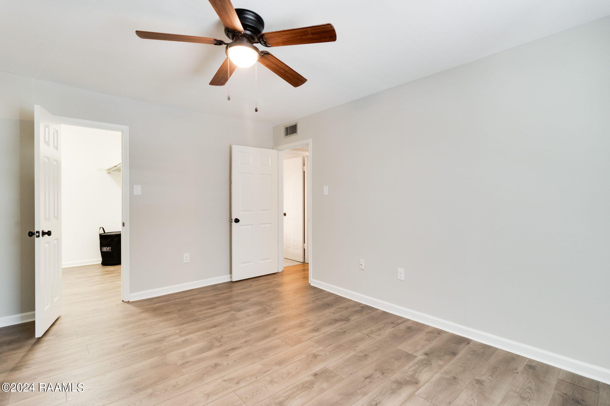 701 South College Road, Unit 301 Lafayette, LA 70503 - Photo 17 of 17 15-web-or-mls-701 S College 301-14