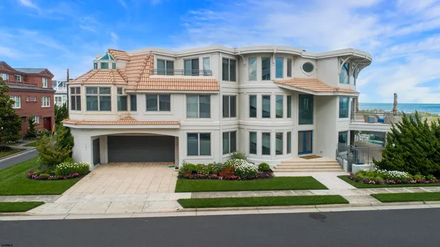 $300,000 | 121 South 17th Avenue, Longport, NJ 08403