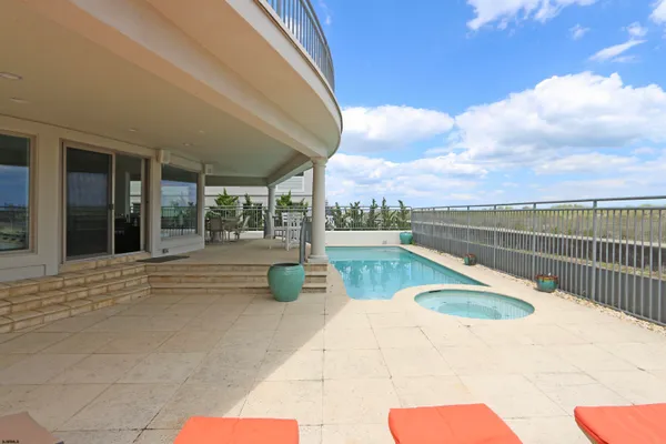 $300,000 | 121 South 17th Avenue, Longport, NJ 08403