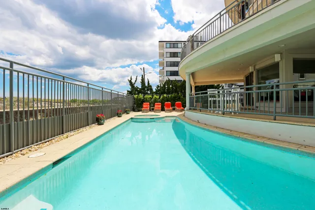 $300,000 | 121 South 17th Avenue, Longport, NJ 08403