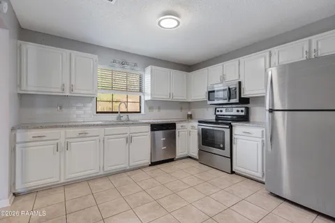 $160,000 | 130 East Pamela Drive, Lafayette, LA 70506