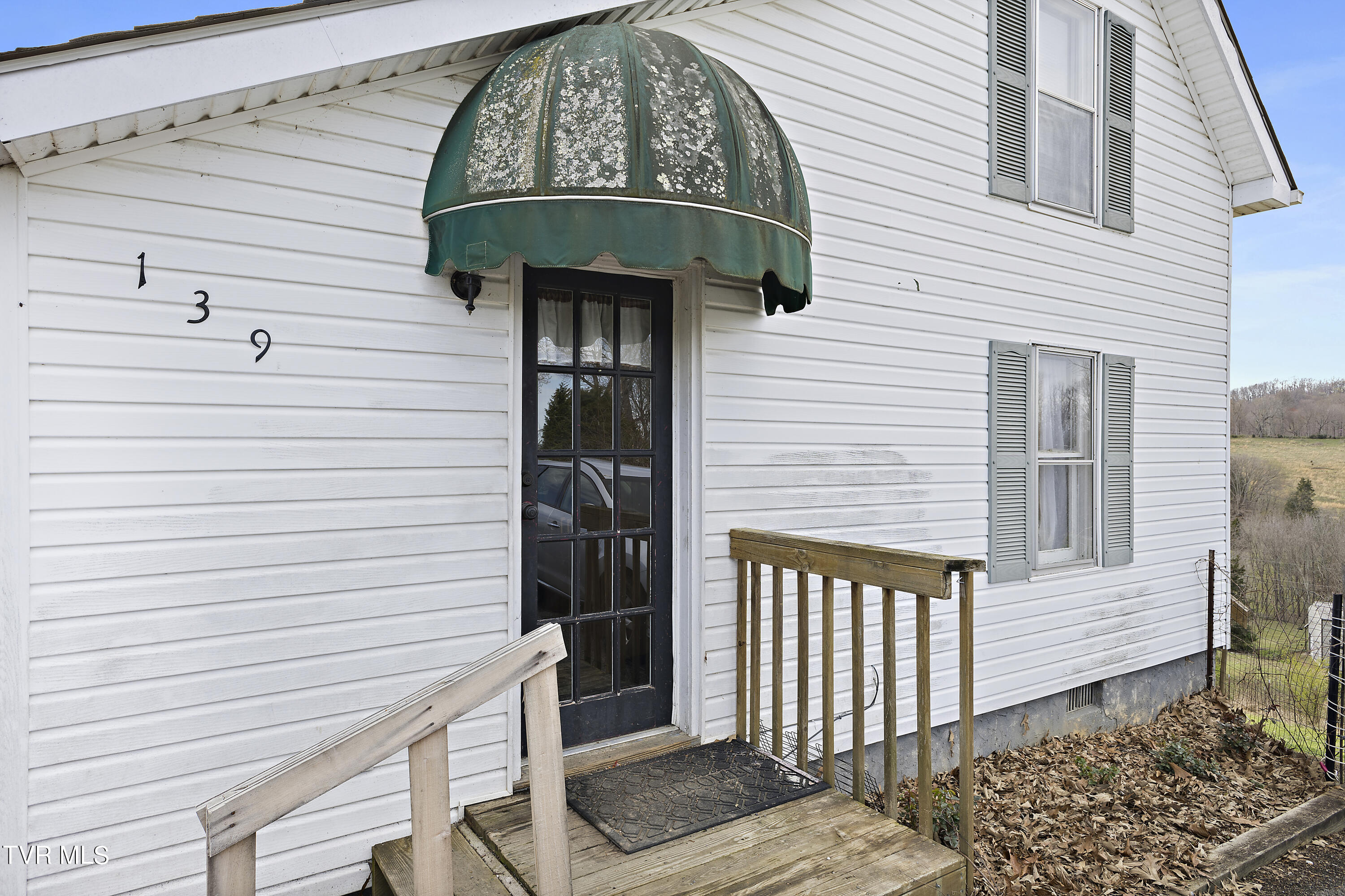 139 Boone Road Gray, TN 37615 - Photo 2 of 24 128A8092
