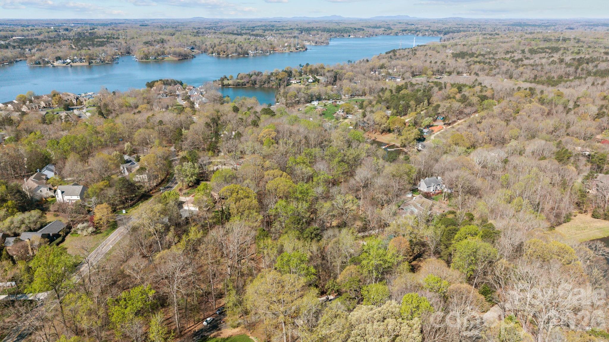 13634 Pine Harbor Road Charlotte, NC 28278 - Photo 44 of 48 Gallery Image 44