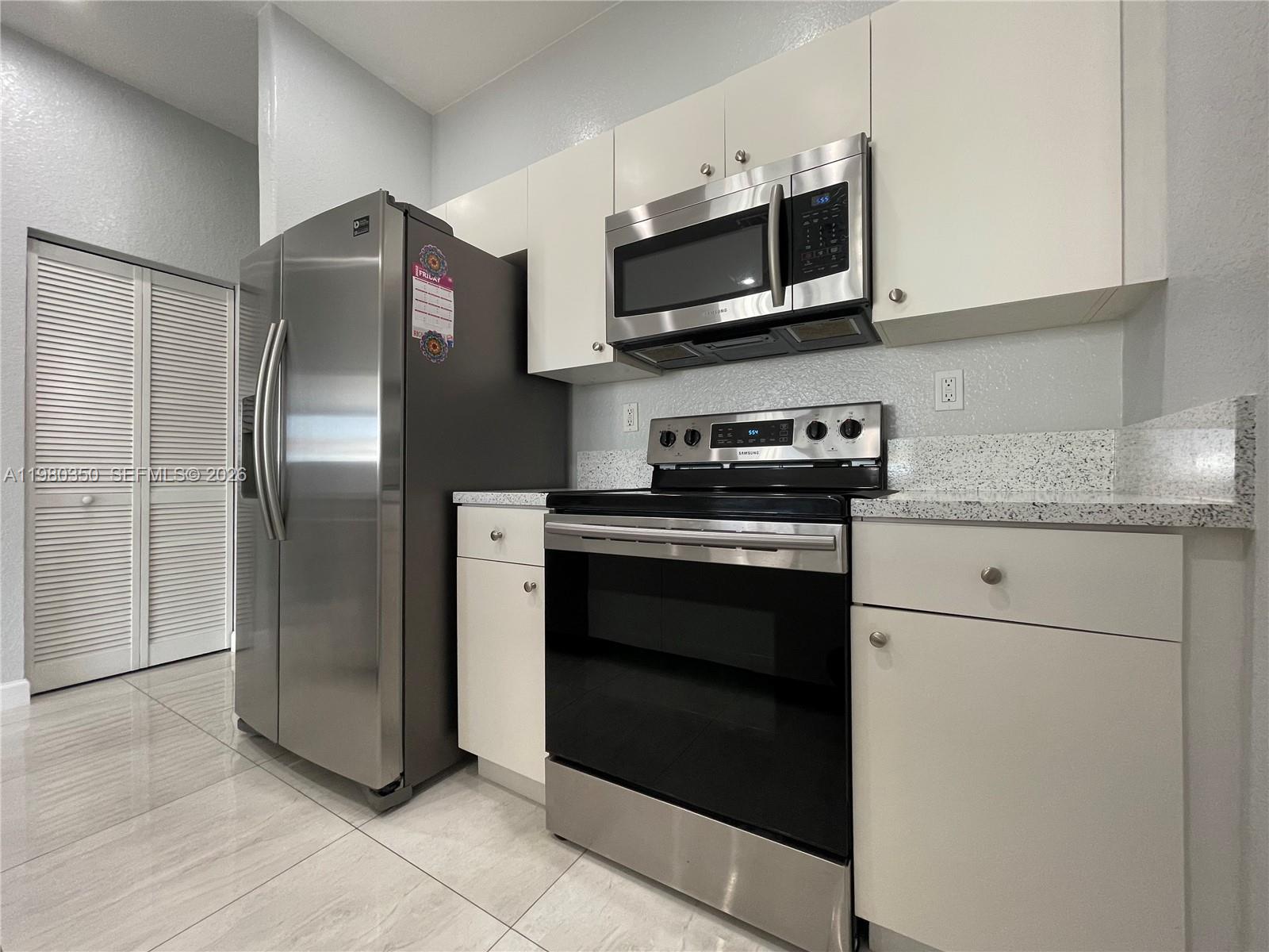 10973 Southwest 236th Terrace Homestead, FL 33032 - Photo 11 of 31