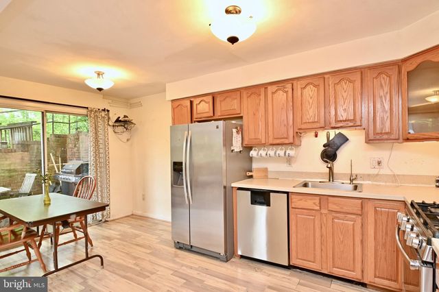 $750,000 | 3620 Orlando Place, Alexandria, VA 22305