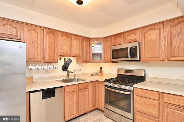 $750,000 | 3620 Orlando Place, Alexandria, VA 22305