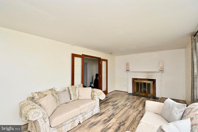 $750,000 | 3620 Orlando Place, Alexandria, VA 22305