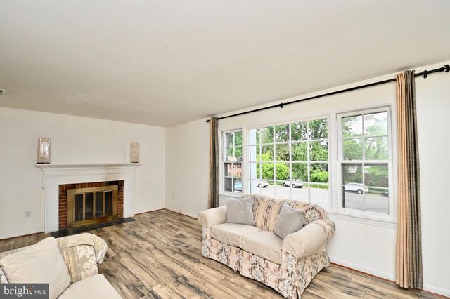 $750,000 | 3620 Orlando Place, Alexandria, VA 22305