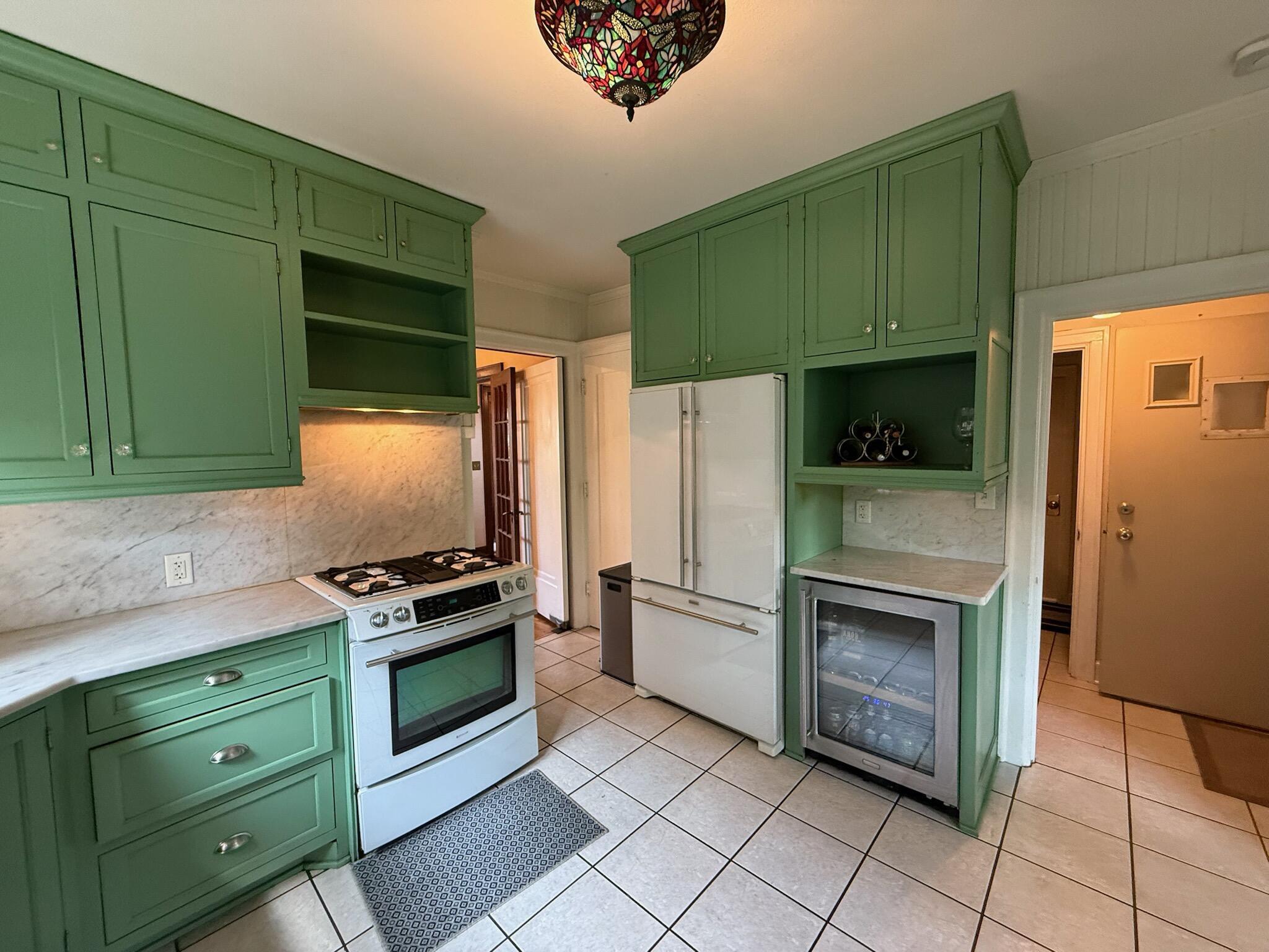 2010 Main Street La Crosse, WI 54601 - Photo 11 of 50 IMG_2723