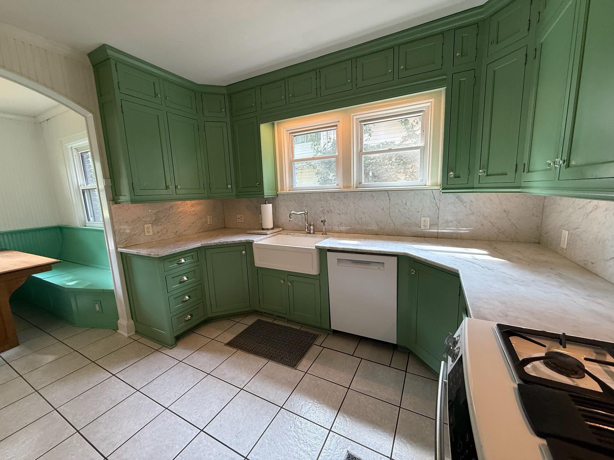 2010 Main Street La Crosse, WI 54601 - Photo 13 of 50 IMG_2720